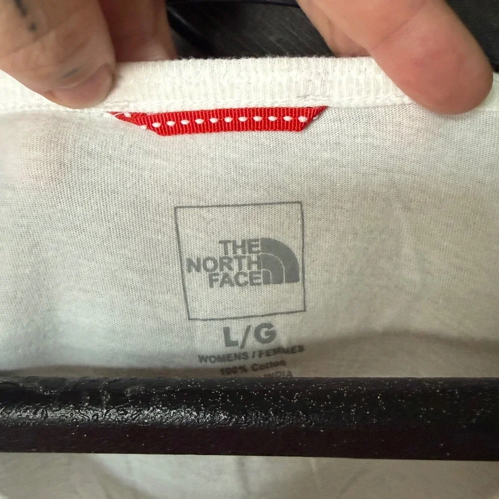 The North Face Women's Short Sleeve Gathered Crew Neck T-Shirt White Large - Picture 5 of 6
